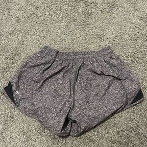 Lululemon hotty hot shorts size 6, 4 in inseam